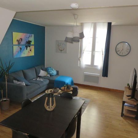 Grand Appartement Chaleureux Thouars Exteriör bild
