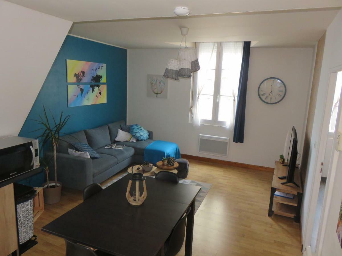 Grand Appartement Chaleureux Thouars Exteriör bild
